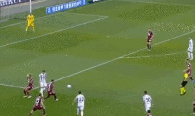 【意甲】C罗头球破门救主 尤文客场2比2都灵